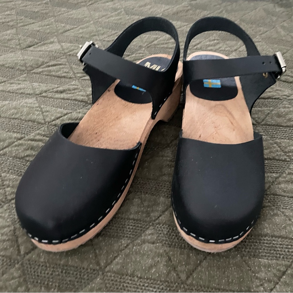 Mia Swedish clogs. Black leather. Never worn.